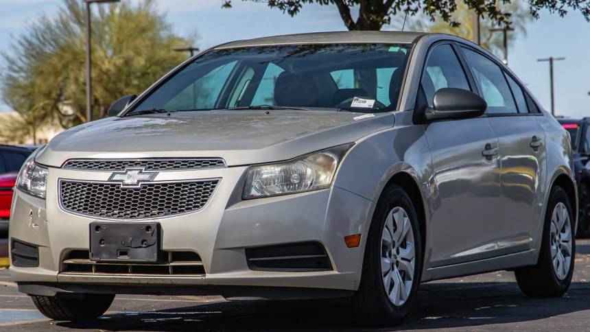 2013 Chevrolet Cruze LS — Sedan — 90,585 mi — Chandler, AZ