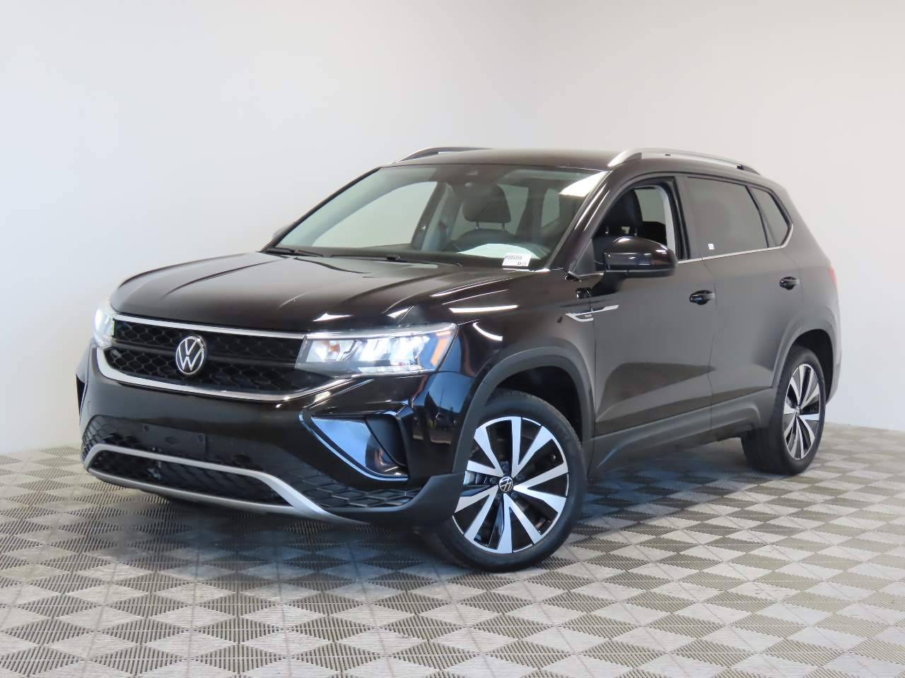 2024 Volkswagen Taos SE — SUV — 32,830 mi — Chandler, AZ