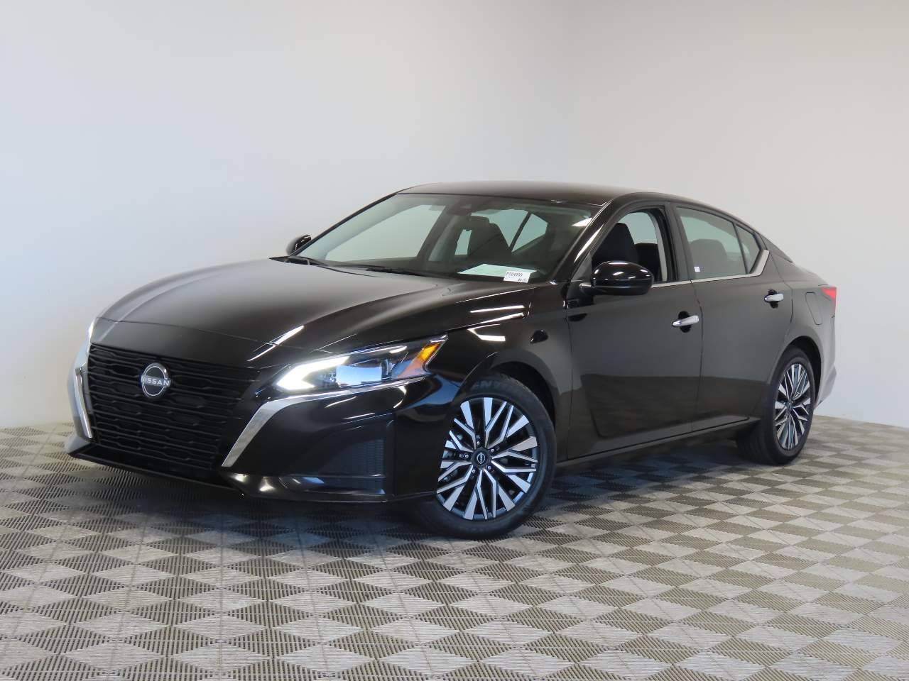 2023 Nissan Altima SV — Sedan — 44,955 mi — Chandler, AZ