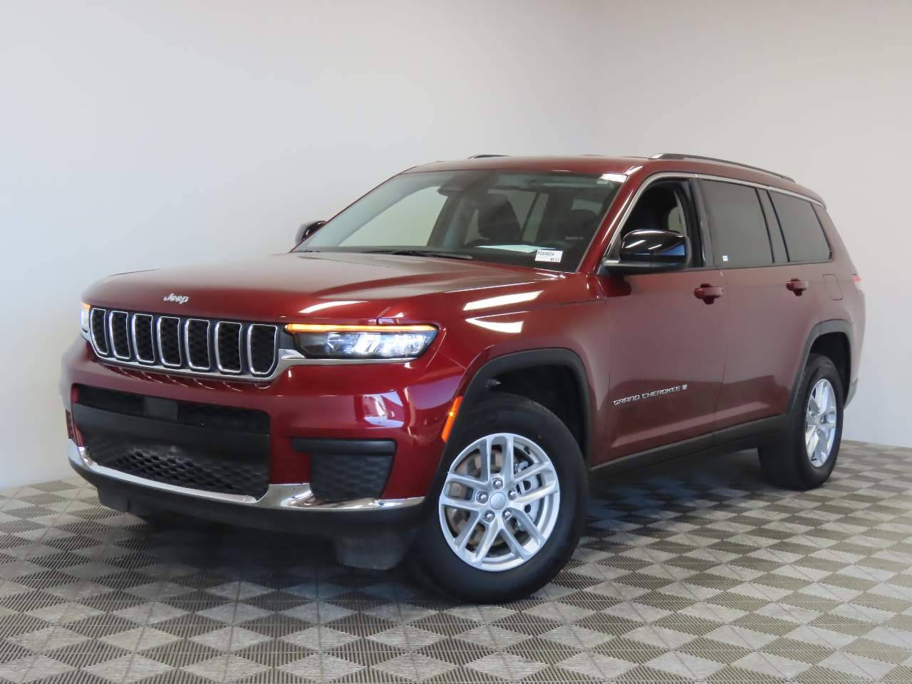 2023 Jeep Grand Cherokee Laredo — SUV — 52,718 mi — Chandler, AZ