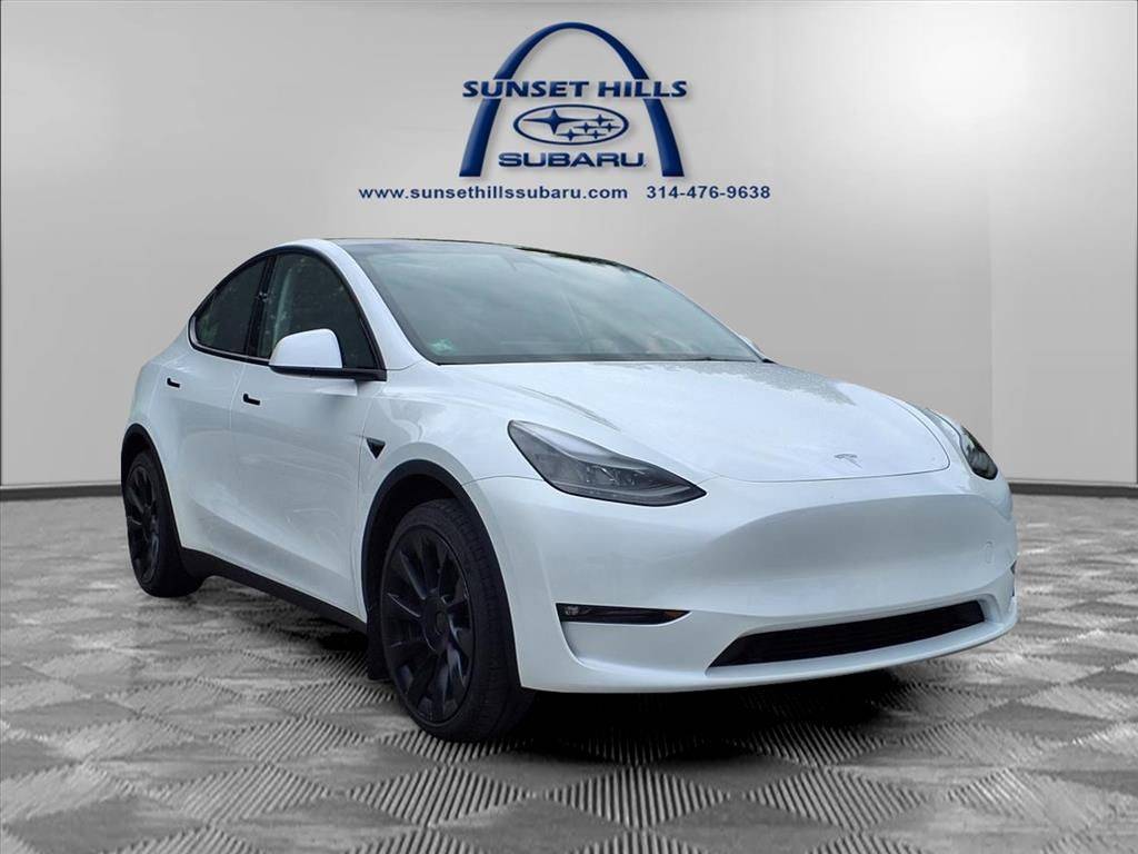 2023 Tesla Model Y Long Range — SUV — 17,361 mi — St Louis, MO