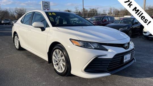 2024 Toyota Camry LE — Sedan — 7,562 mi — Winchester, VA
