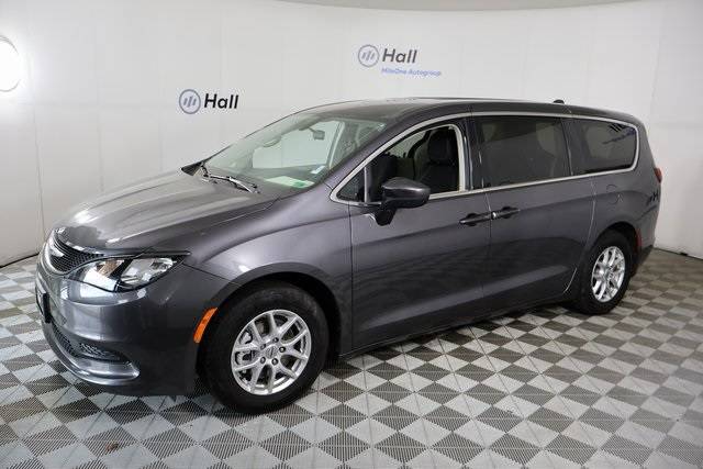 2022 Chrysler Voyager LX — Minivan — 67,000 mi — Virginia Beach, VA