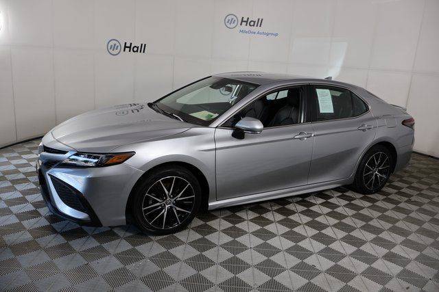 2022 Toyota Camry SE — Sedan — 54,211 mi — Virginia Beach, VA