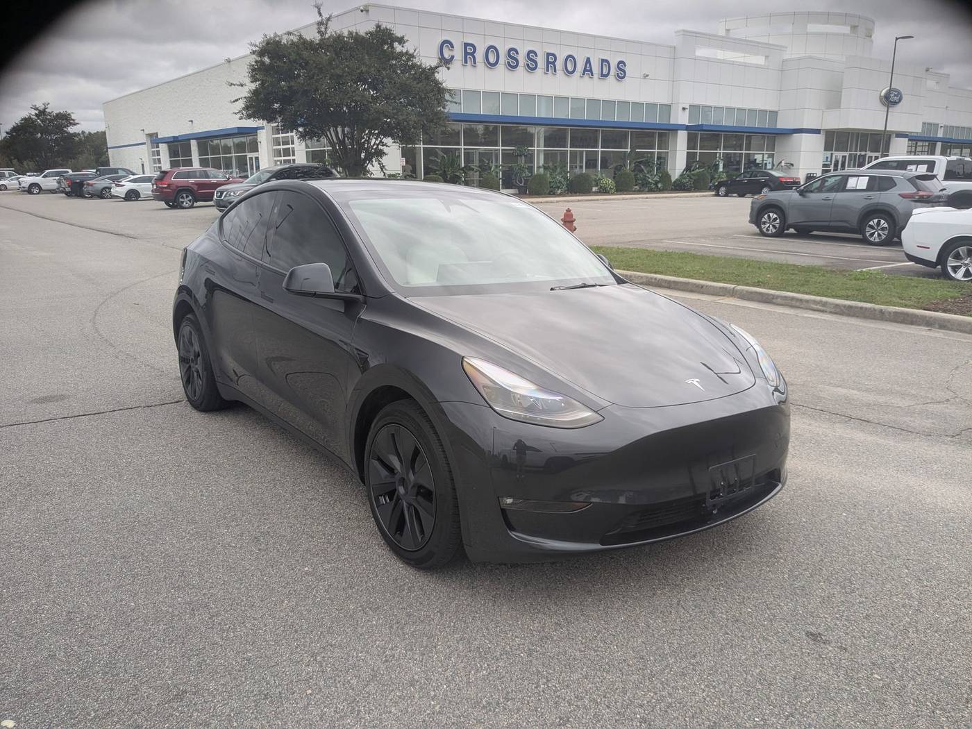 2025 Tesla Model Y Long Range — SUV — 13,858 mi — Prince George, VA