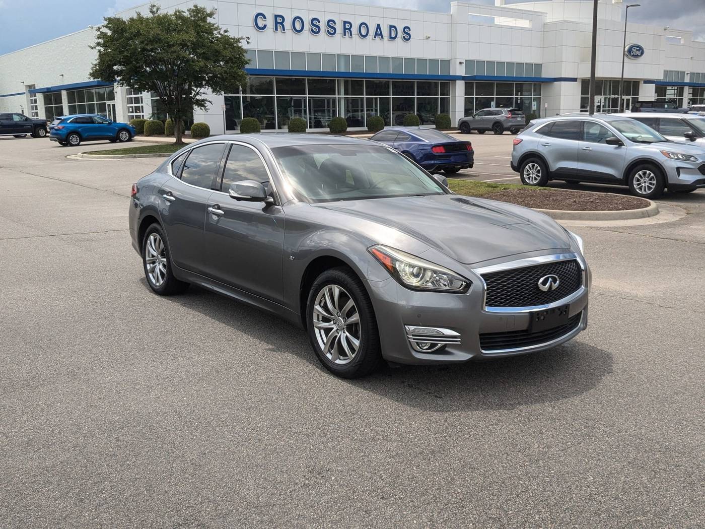2018 INFINITI Q70 3.7x LUXE — Sedan — 68,619 mi — Prince George, VA
