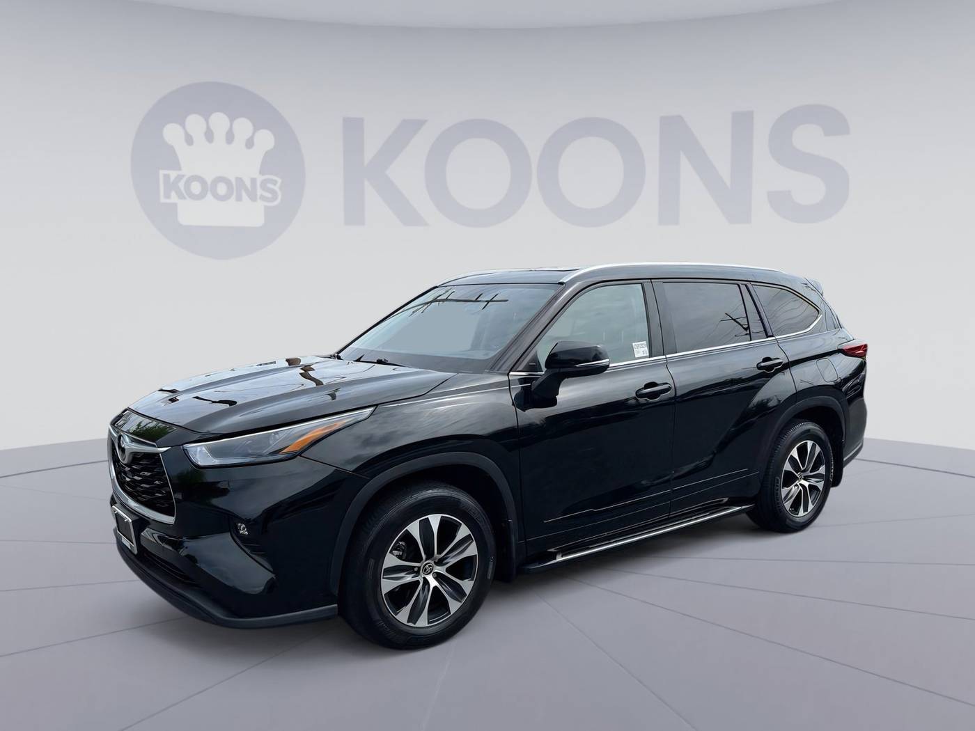 2022 Toyota Highlander XLE — SUV — 25,833 mi — Westminster, MD