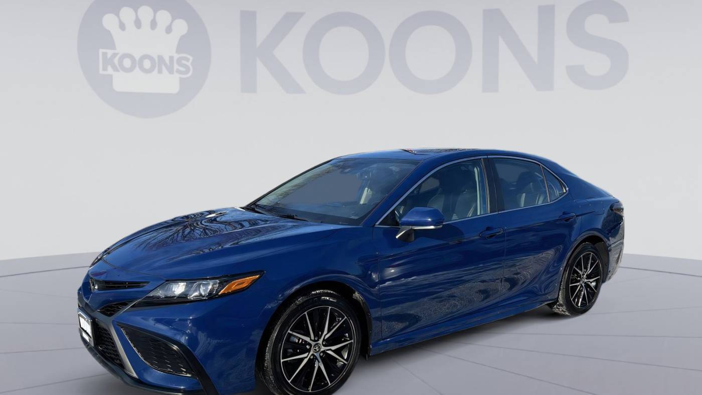 2024 Toyota Camry SE — Sedan — 17,781 mi — Westminster, MD
