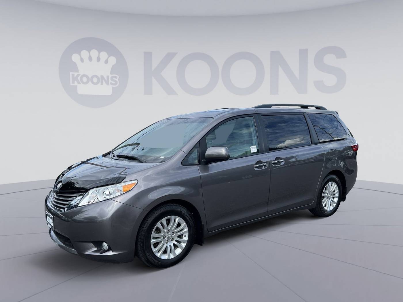 2016 Toyota Sienna XLE — Minivan — 74,846 mi — Westminster, MD