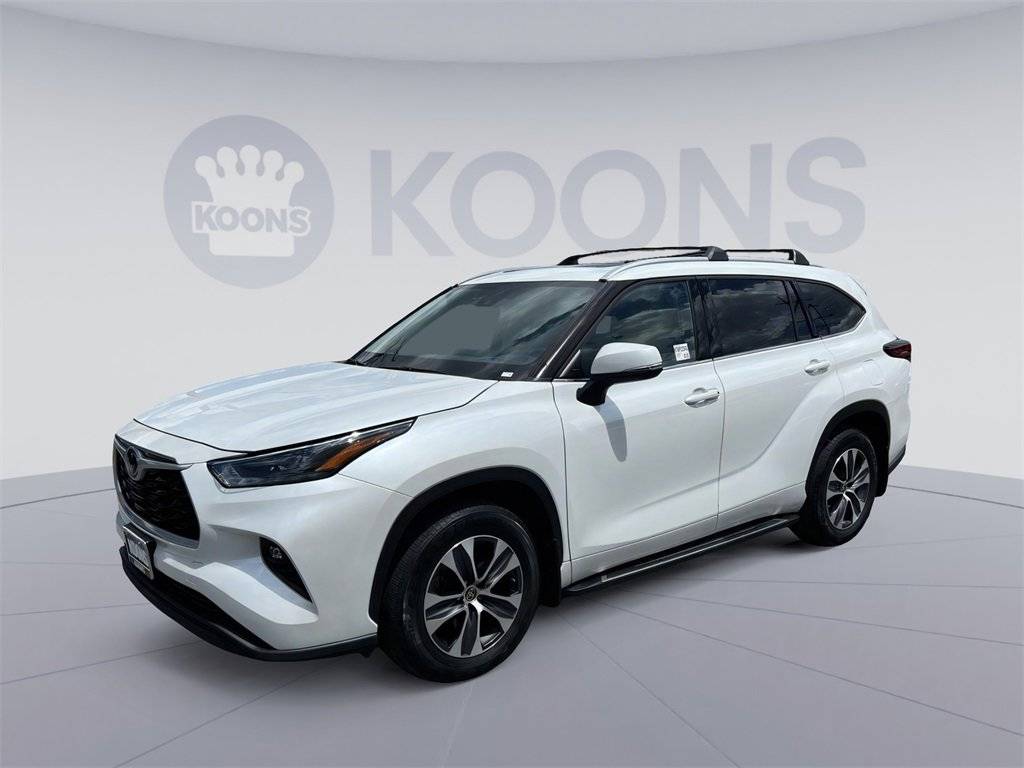2022 Toyota Highlander XLE — SUV — 37,822 mi — Westminster, MD