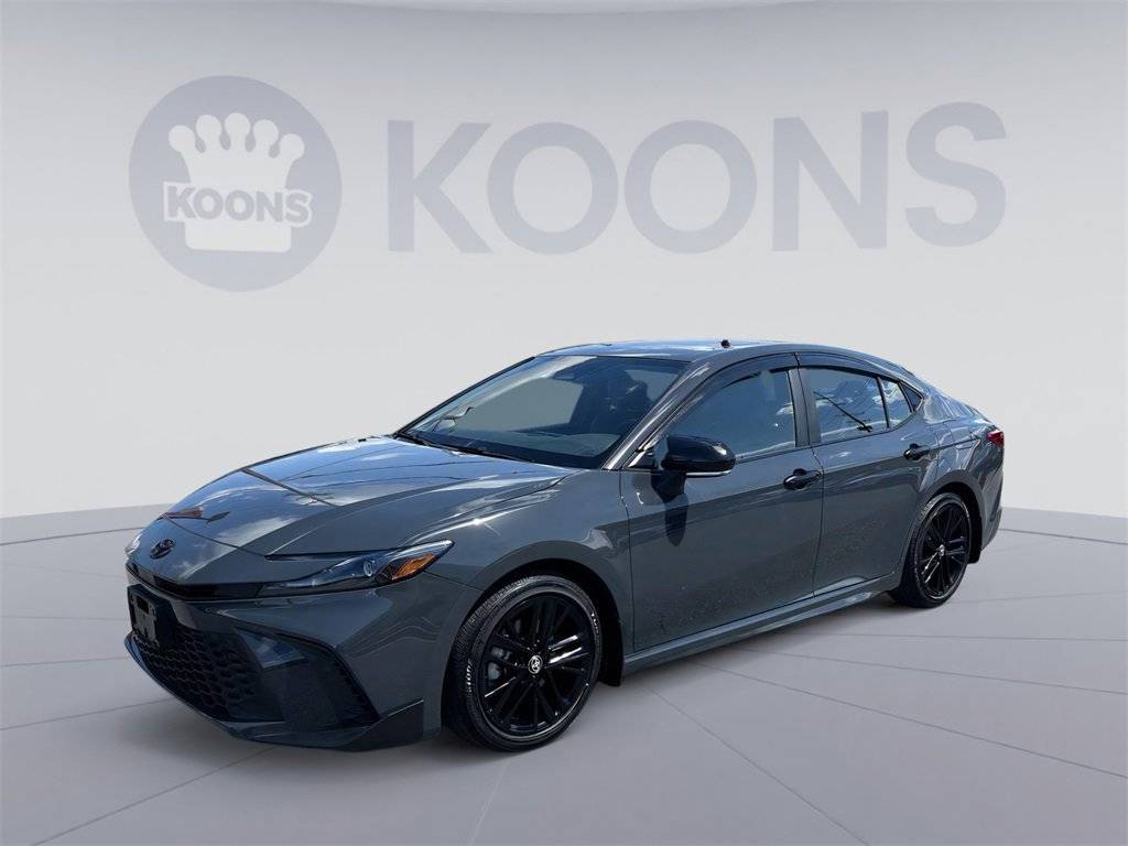 2025 Toyota Camry SE — Sedan — 14,285 mi — Westminster, MD