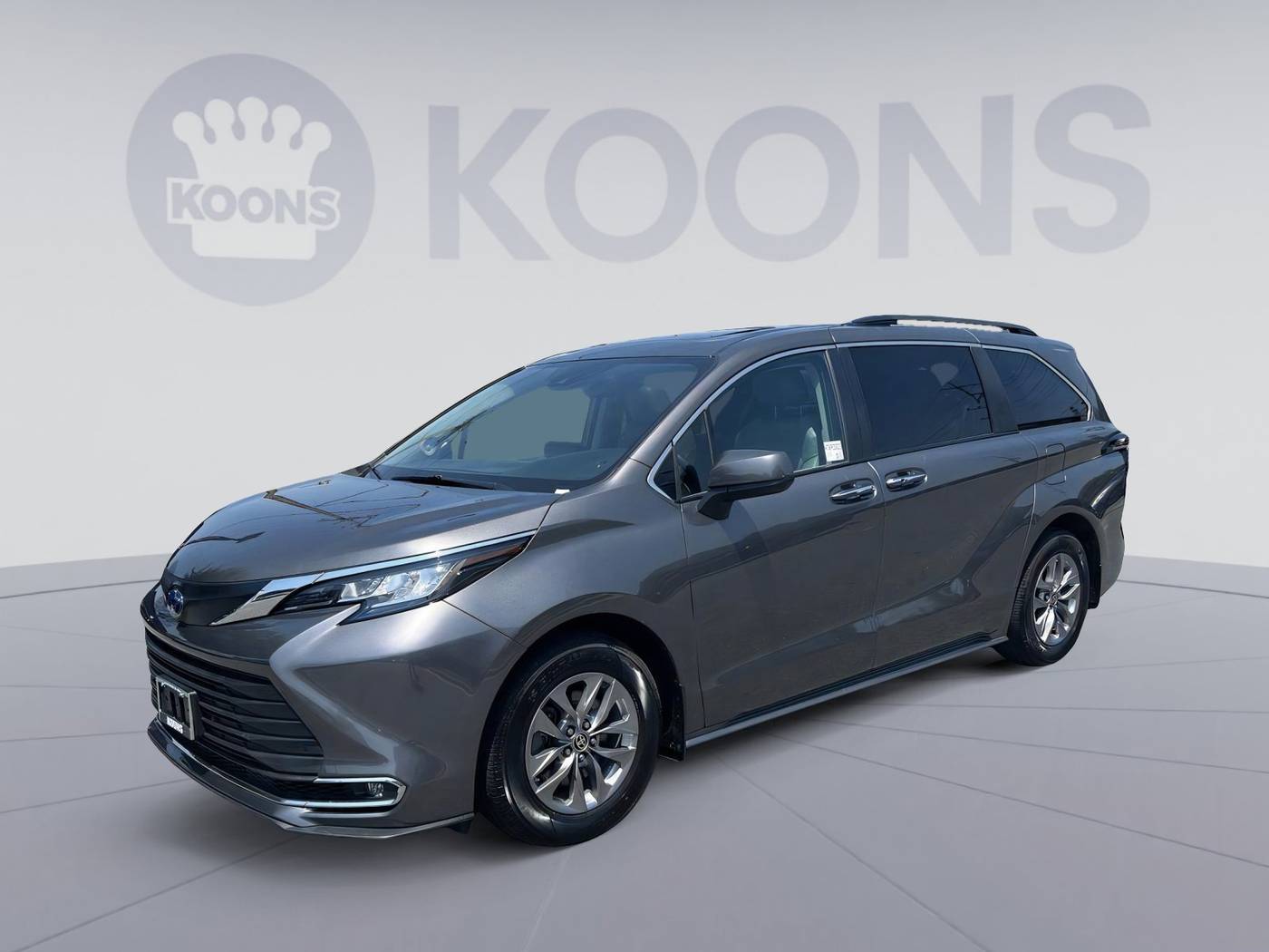 2023 Toyota Sienna XLE — Minivan — 28,442 mi — Westminster, MD