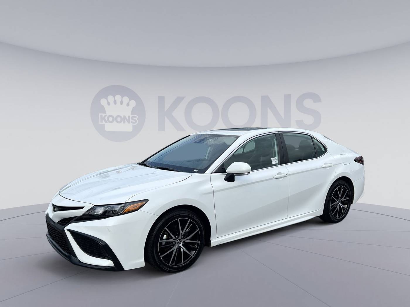 2023 Toyota Camry SE — Sedan — 35,136 mi — Westminster, MD