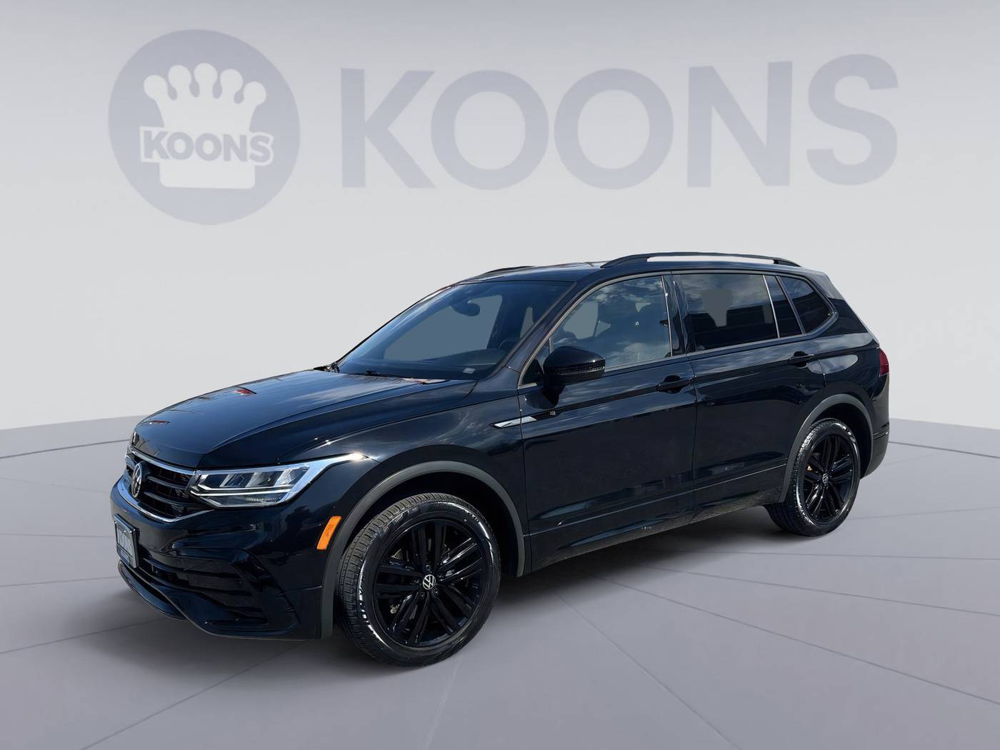 2022 Volkswagen Tiguan SE R-Line Black — SUV — 32,246 mi — Westminster, MD