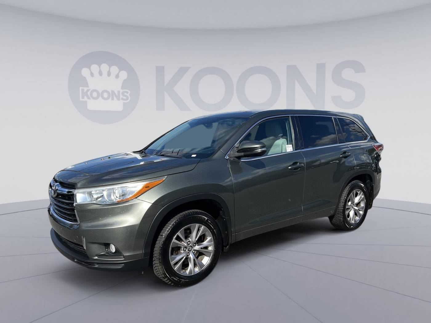 2016 Toyota Highlander LE V6 — SUV — 68,105 mi — Westminster, MD