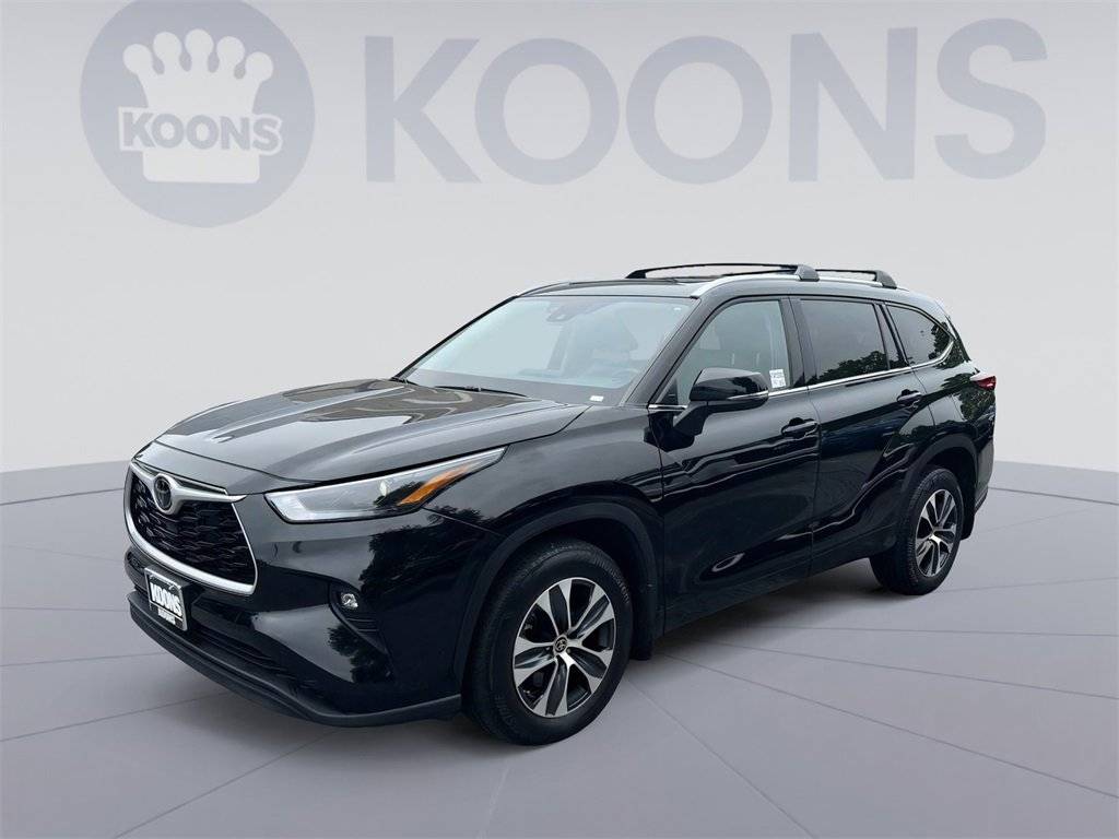 2022 Toyota Highlander XLE — SUV — 15,166 mi — Westminster, MD