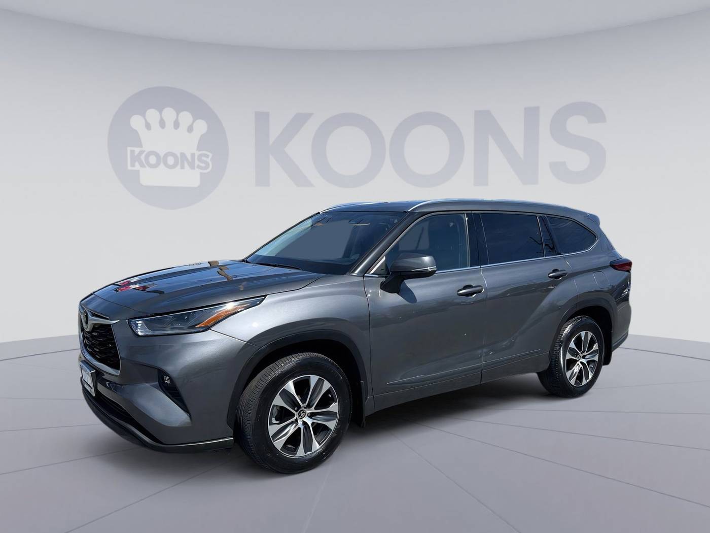 2021 Toyota Highlander XLE — SUV — 26,635 mi — Westminster, MD
