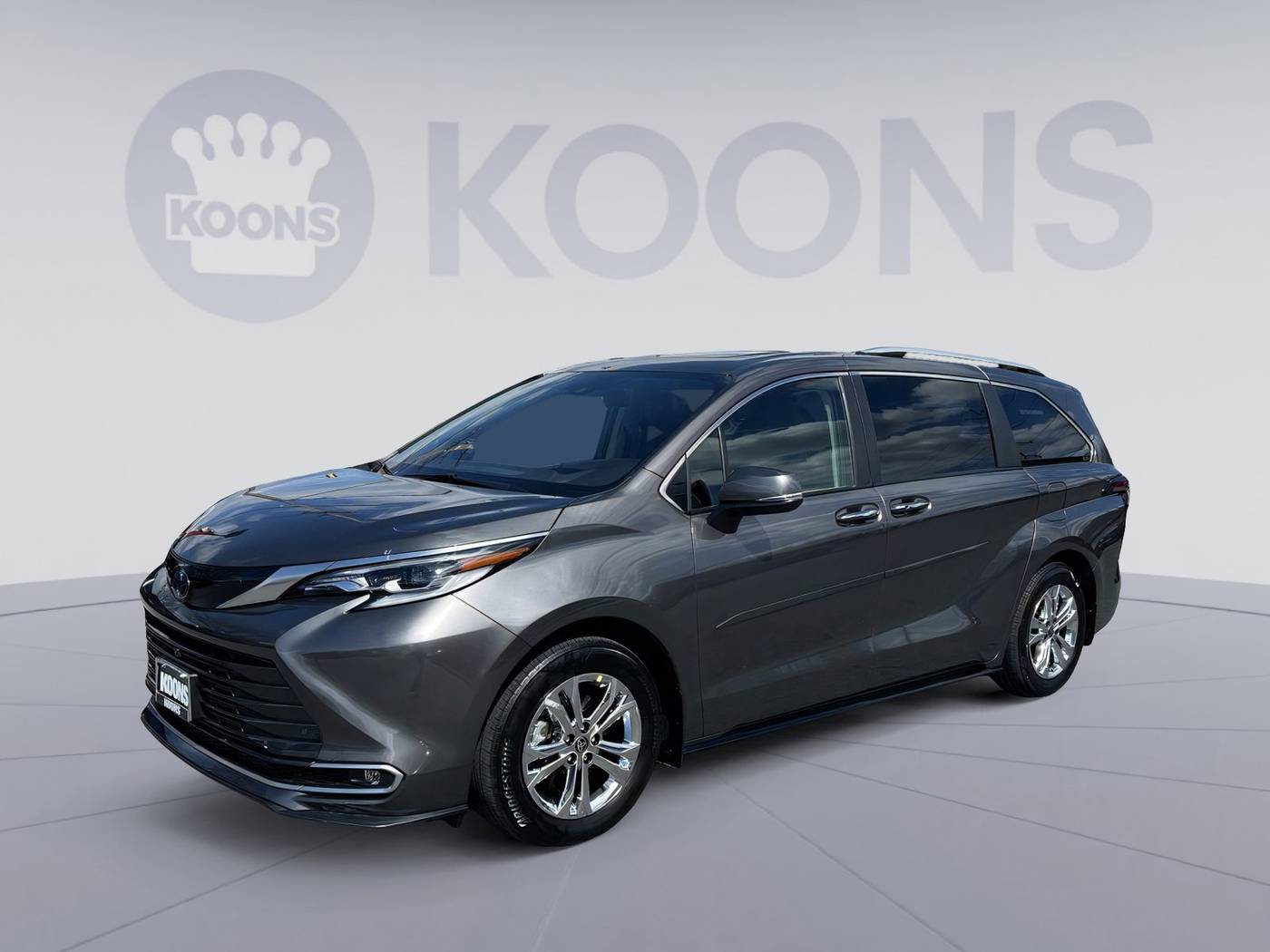 2023 Toyota Sienna Platinum — Minivan — 22,700 mi — Westminster, MD