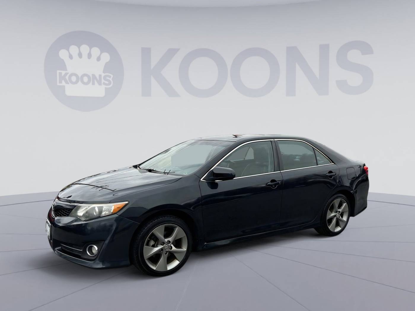 2014 Toyota Camry SE V6 — Sedan — 129,724 mi — Westminster, MD