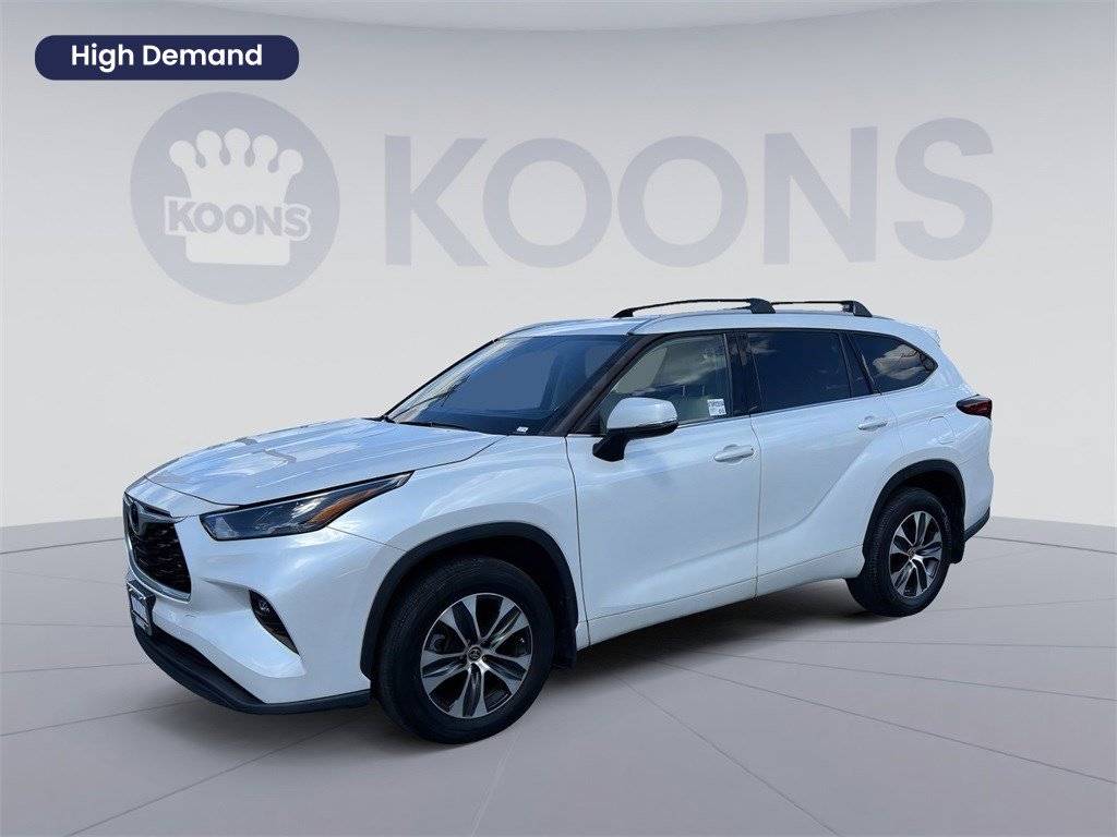 2022 Toyota Highlander XLE — SUV — 21,245 mi — Westminster, MD
