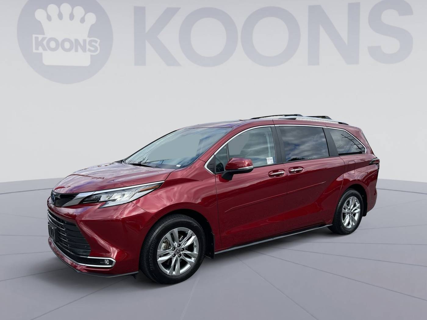 2024 Toyota Sienna Limited — Minivan — 18,924 mi — Westminster, MD