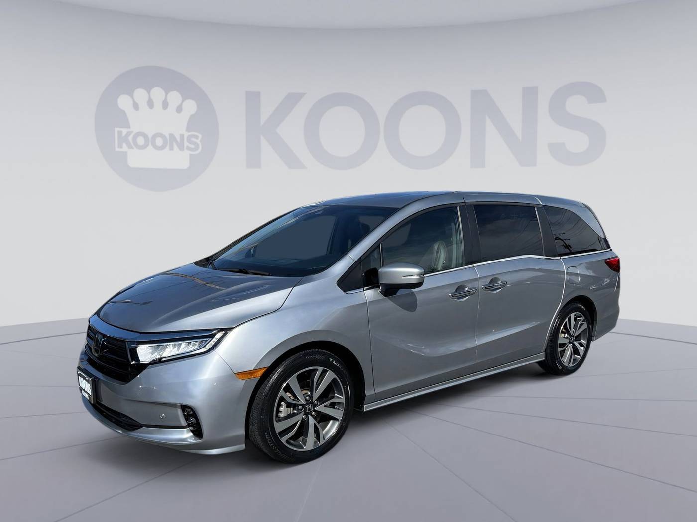 2022 Honda Odyssey Touring — Minivan — 14,392 mi — Westminster, MD