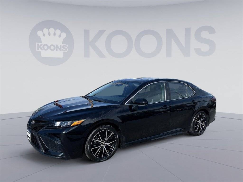 2023 Toyota Camry SE — Sedan — 30,896 mi — Westminster, MD