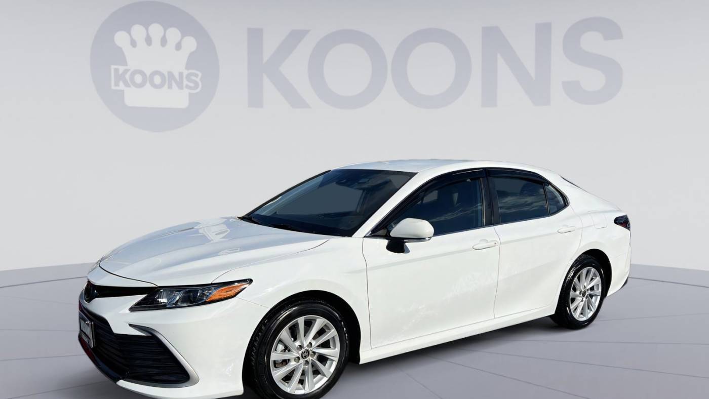 2023 Toyota Camry LE — Sedan — 33,434 mi — Westminster, MD