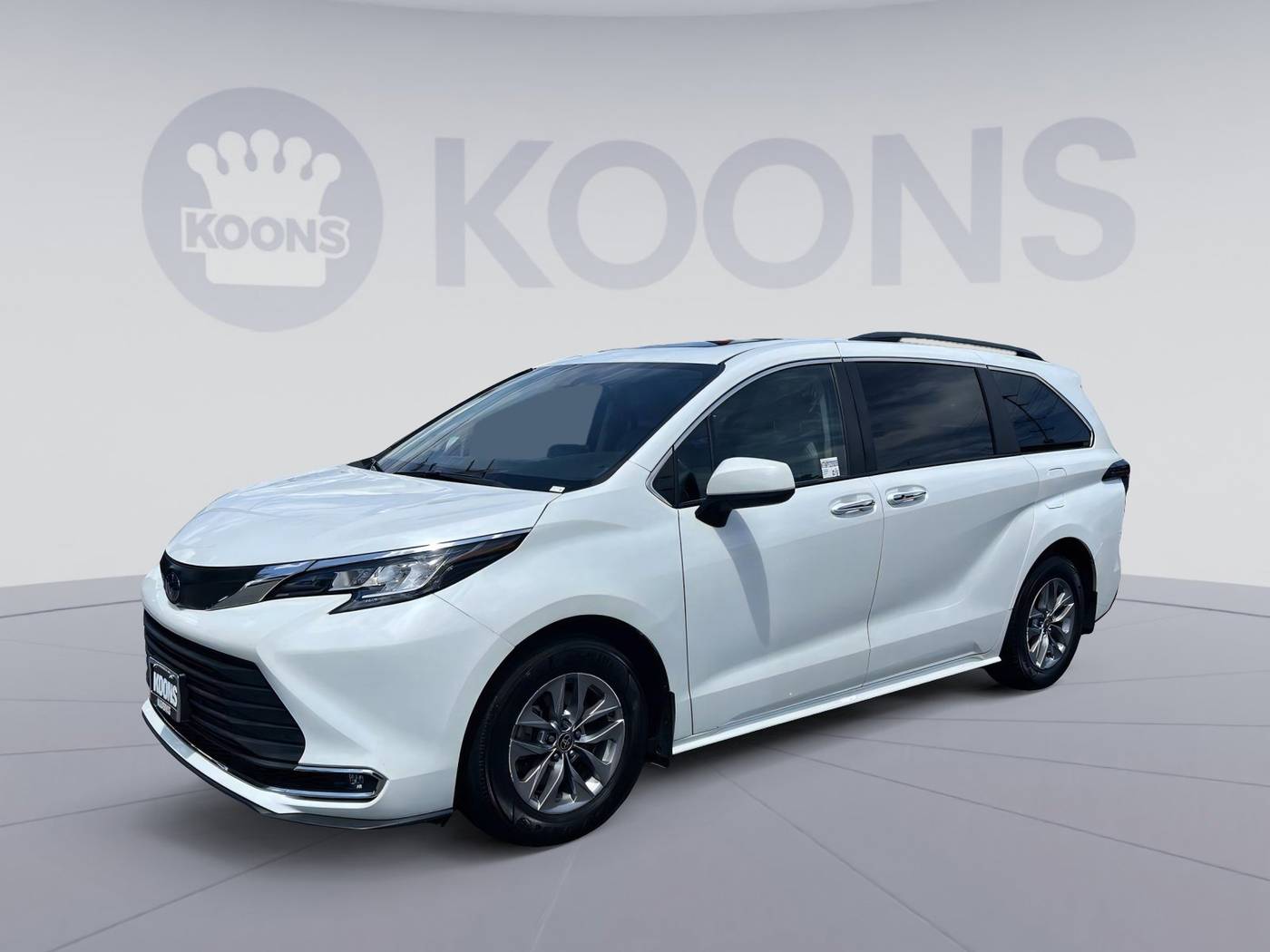 2022 Toyota Sienna XLE — Minivan — 45,053 mi — Westminster, MD
