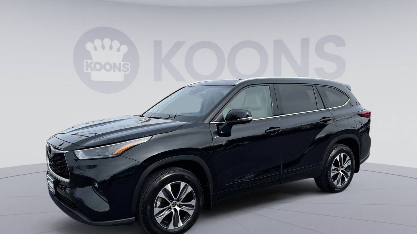 2022 Toyota Highlander XLE — SUV — 33,004 mi — Westminster, MD