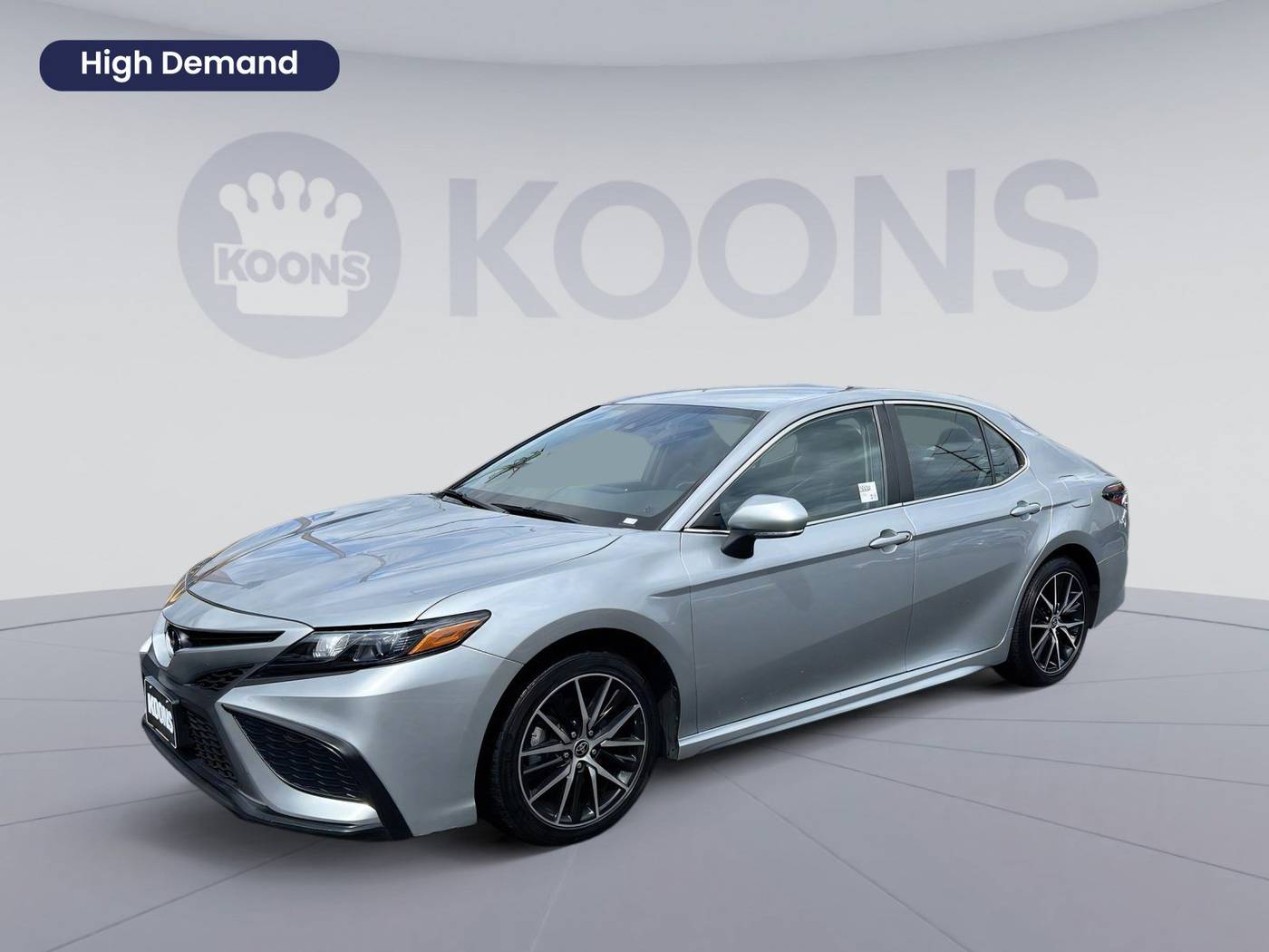 2022 Toyota Camry SE — Sedan — 81,775 mi — Westminster, MD