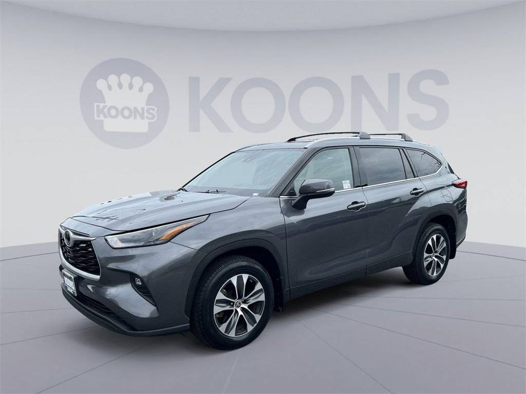 2022 Toyota Highlander XLE — SUV — 21,655 mi — Westminster, MD
