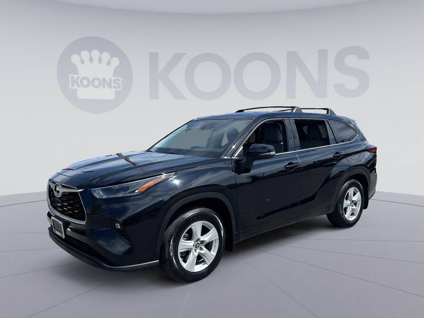 2021 Toyota Highlander LE — SUV — 40,191 mi — Westminster, MD