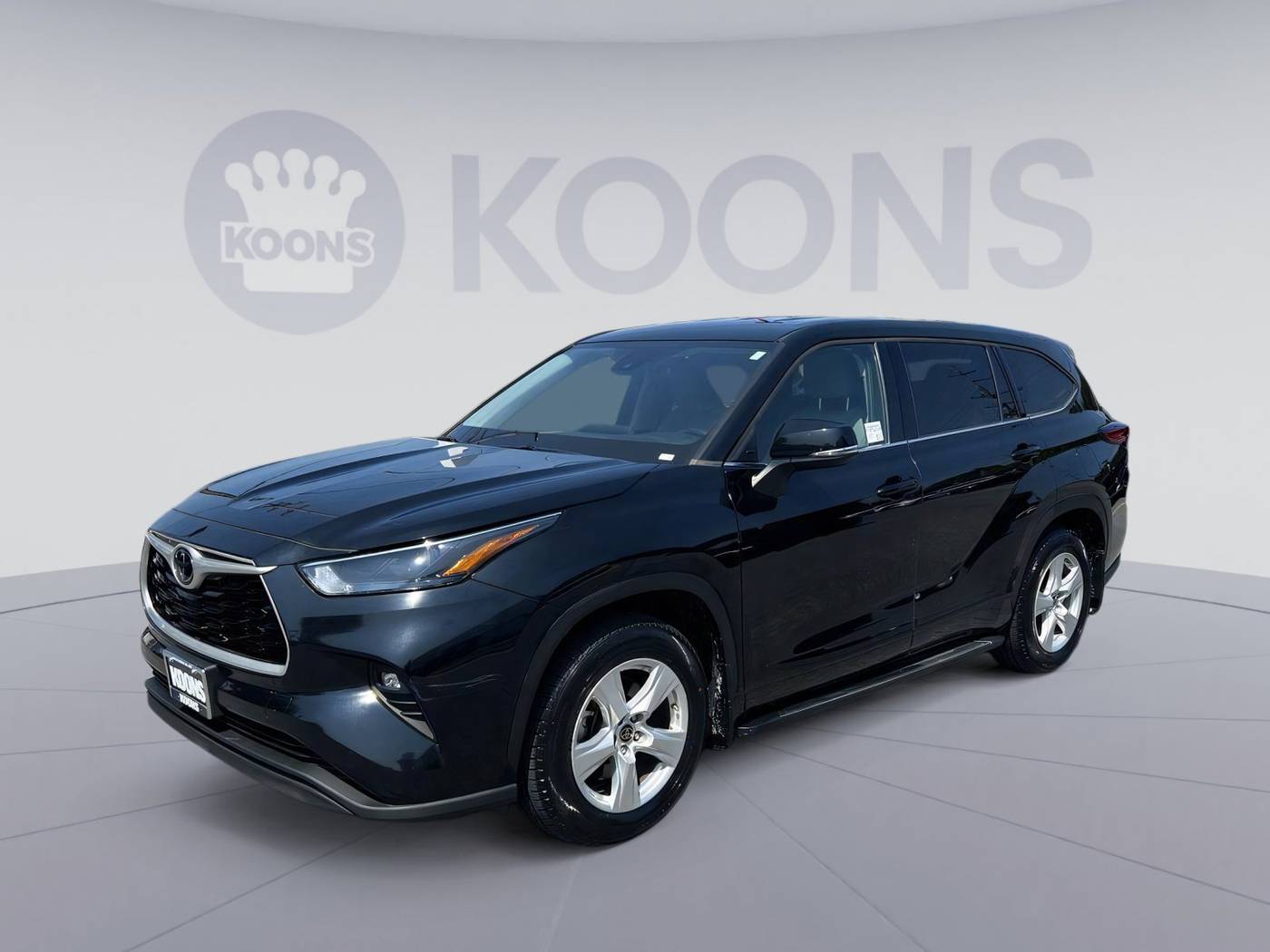 2022 Toyota Highlander LE — SUV — 32,401 mi — Westminster, MD