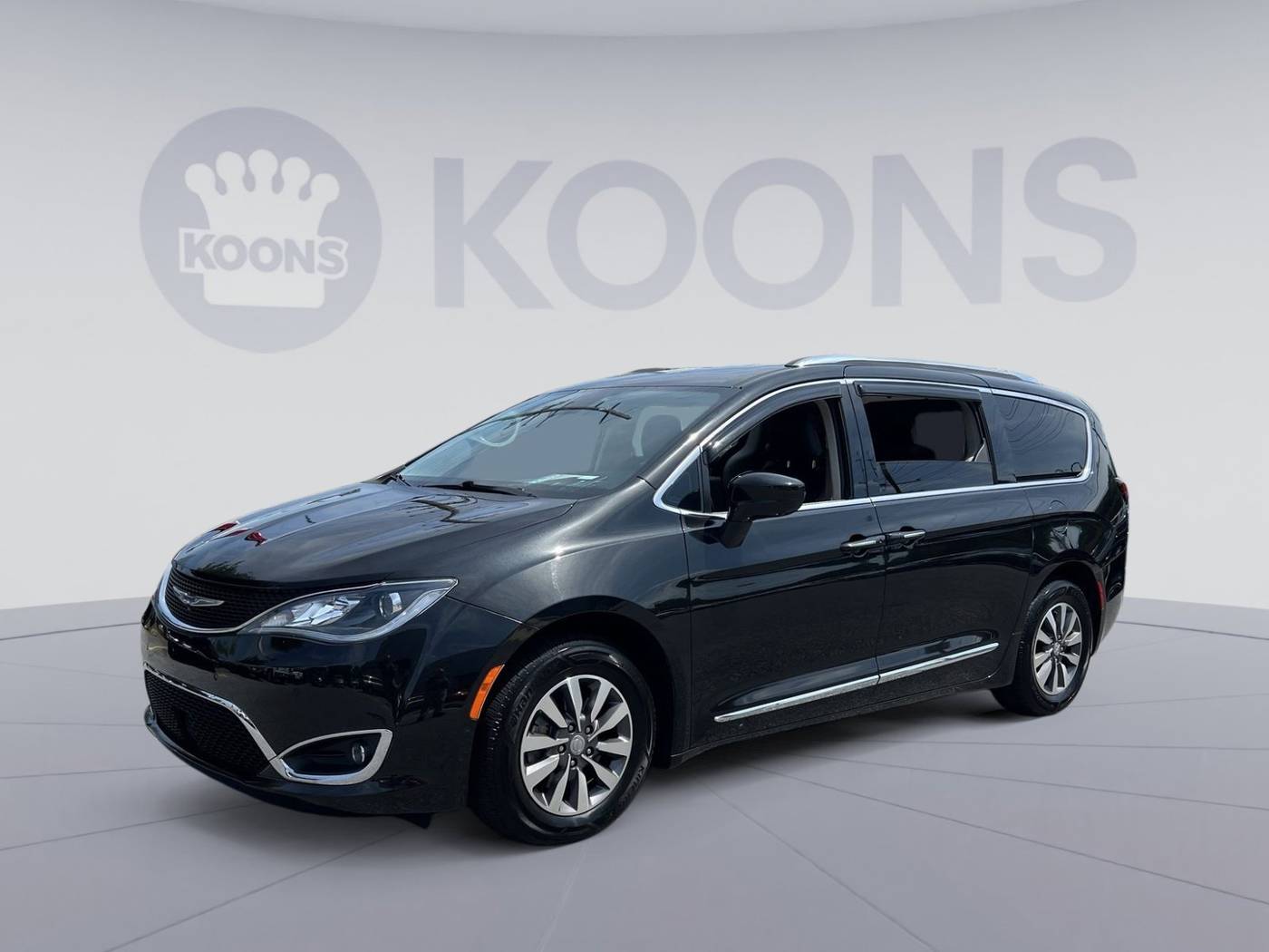 2020 Chrysler Pacifica Touring L Plus — Minivan — 64,172 mi — Westminster, MD
