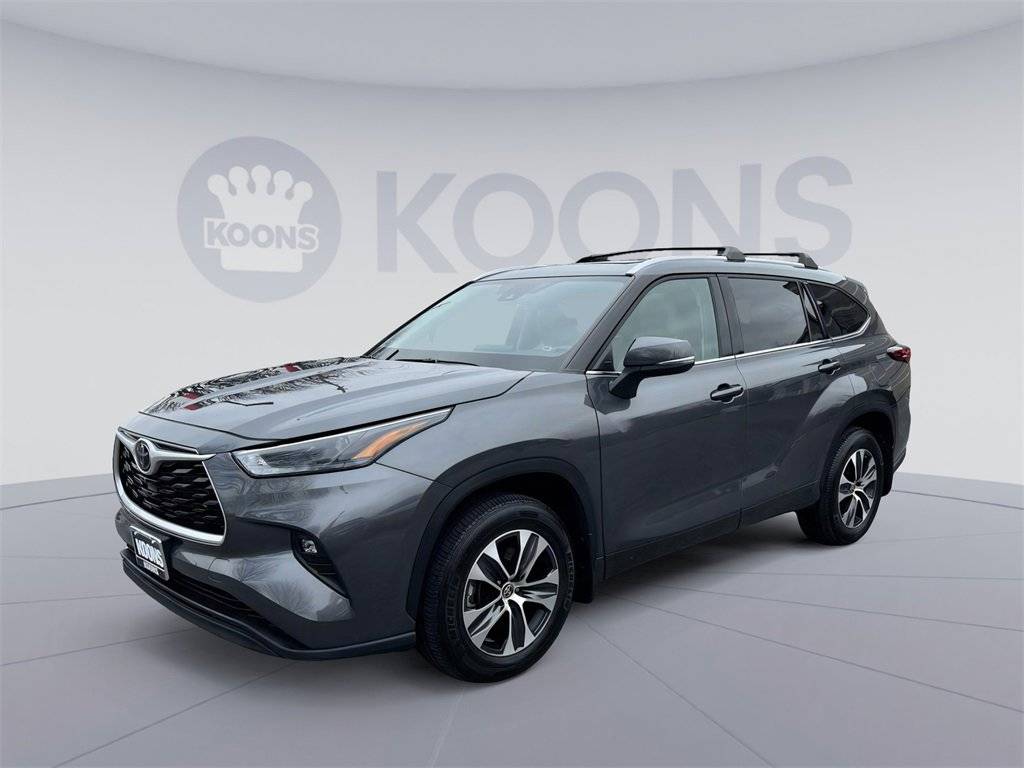 2022 Toyota Highlander XLE — SUV — 20,625 mi — Westminster, MD