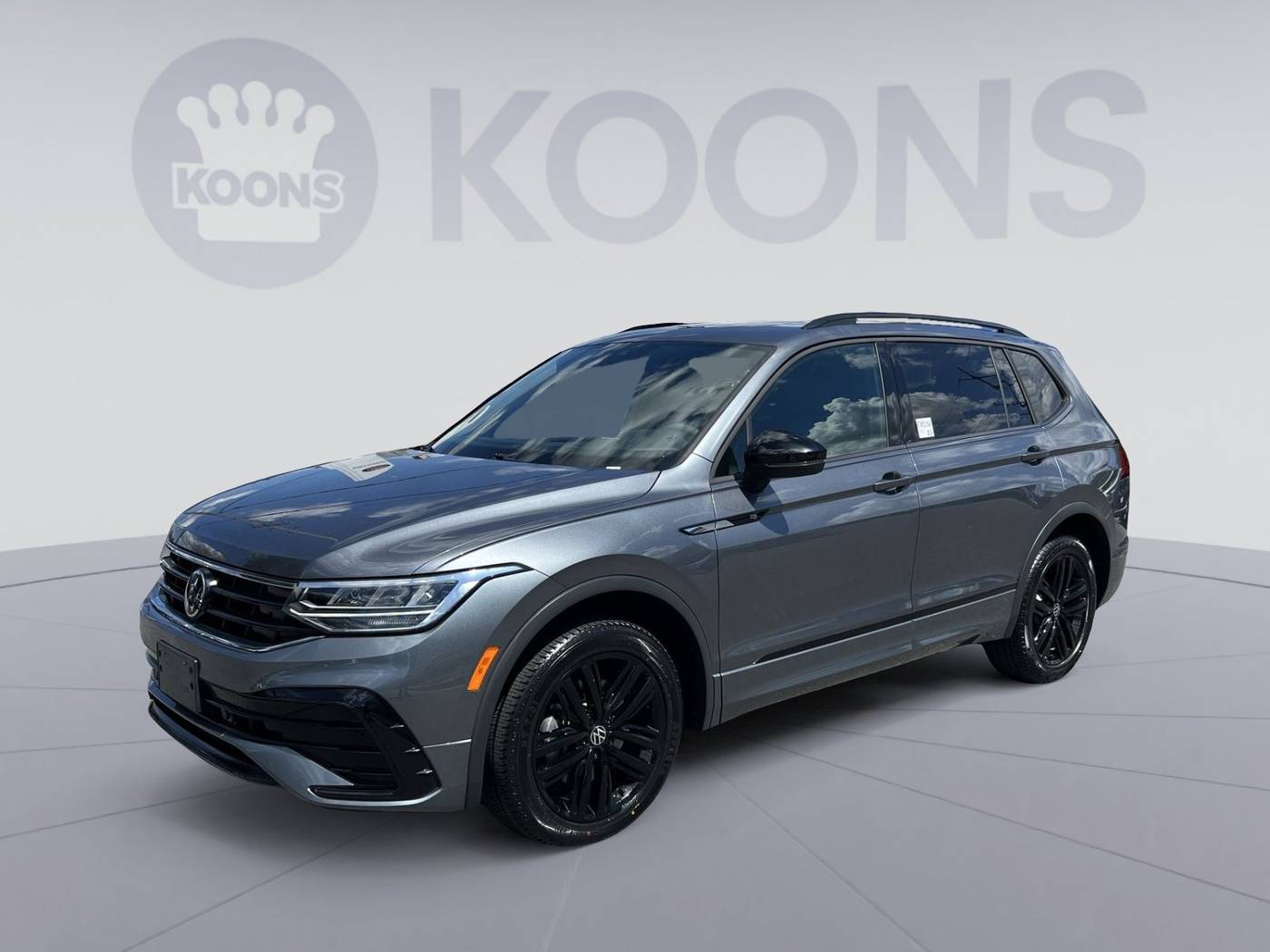 2022 Volkswagen Tiguan SE R-Line Black — SUV — 18,432 mi — Westminster, MD
