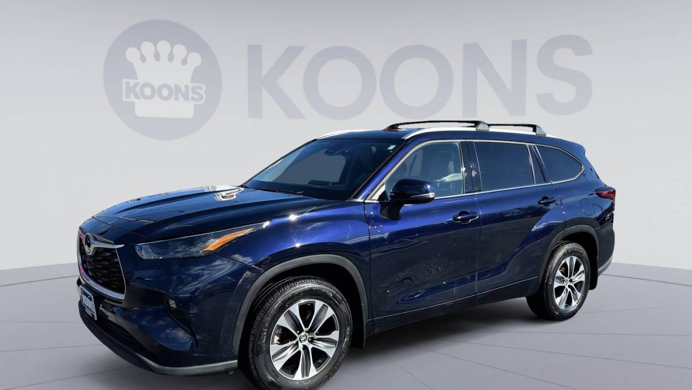 2022 Toyota Highlander XLE — SUV — 21,280 mi — Westminster, MD