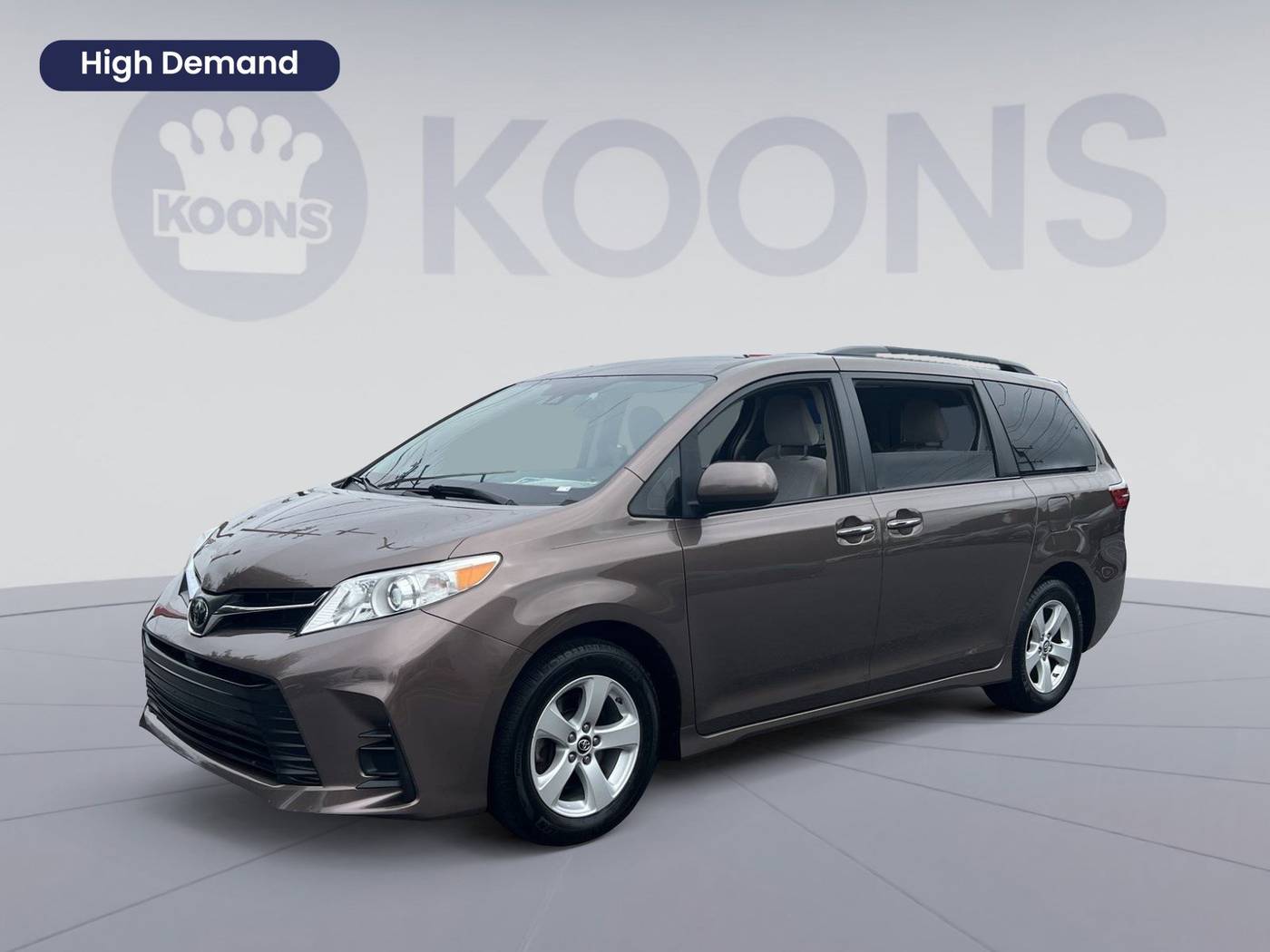2020 Toyota Sienna LE Auto Access Seat — Minivan — 81,132 mi — Westminster, MD