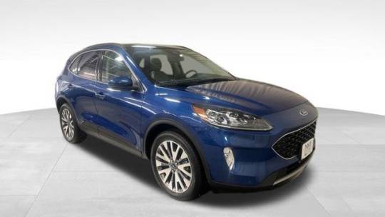 2022 Ford Escape Titanium — SUV — 15,269 mi — Mayfield Heights, OH