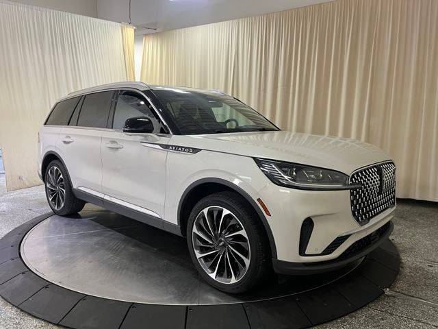 2025 Lincoln Aviator Reserve — SUV — 5,142 mi — Mayfield Heights, OH