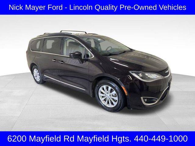 2019 Chrysler Pacifica Touring L — Minivan — 102,758 mi — Mayfield Heights, OH