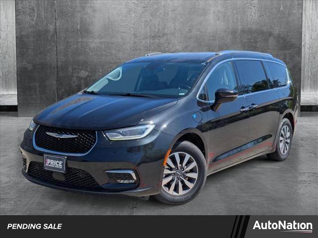 2021 Chrysler Pacifica Hybrid Touring L — Minivan — 75,103 mi — Conroe, TX