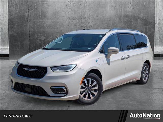 2021 Chrysler Pacifica Hybrid Touring L — Minivan — 77,266 mi — Conroe, TX