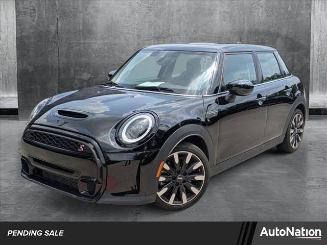 2022 MINI Hardtop Cooper S — Hatchback — 10,399 mi — Conroe, TX