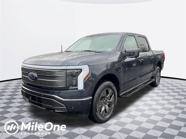 2022 Ford F-150 Lightning LARIAT — Pickup Truck — 28,840 mi — Harrisburg, PA