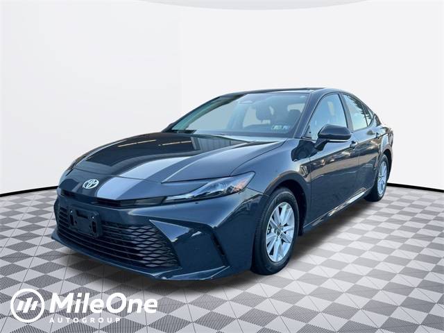 2025 Toyota Camry LE — Sedan — 5,183 mi — Harrisburg, PA