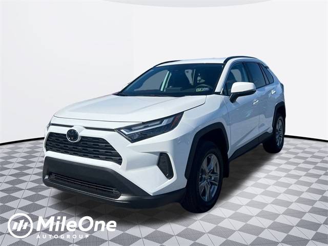 2025 Toyota RAV4 XLE — SUV — 1,648 mi — Harrisburg, PA