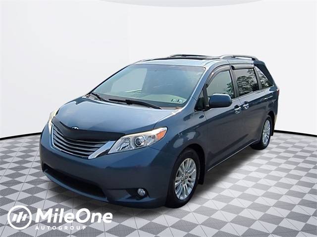 2015 Toyota Sienna XLE — Minivan — 119,273 mi — Harrisburg, PA