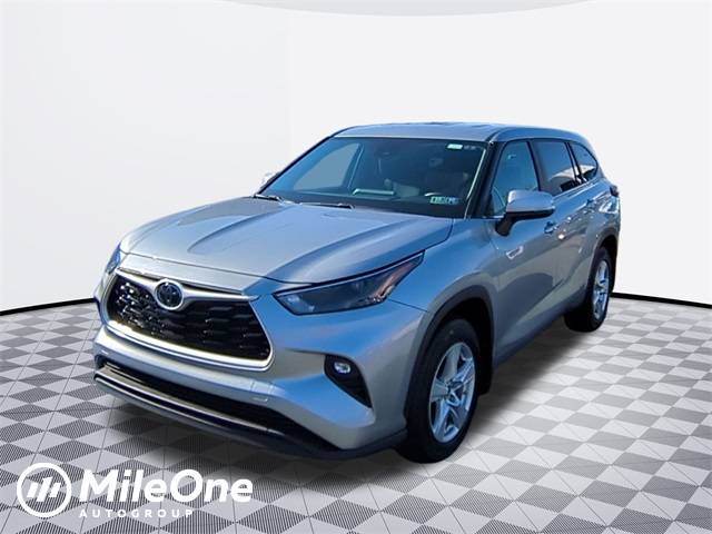 2024 Toyota Highlander LE — SUV — 29,082 mi — Harrisburg, PA